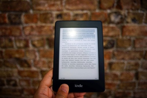 In-Depth Analysis and Review of the Kindle Oasis: Enhancing Your Reading Experience